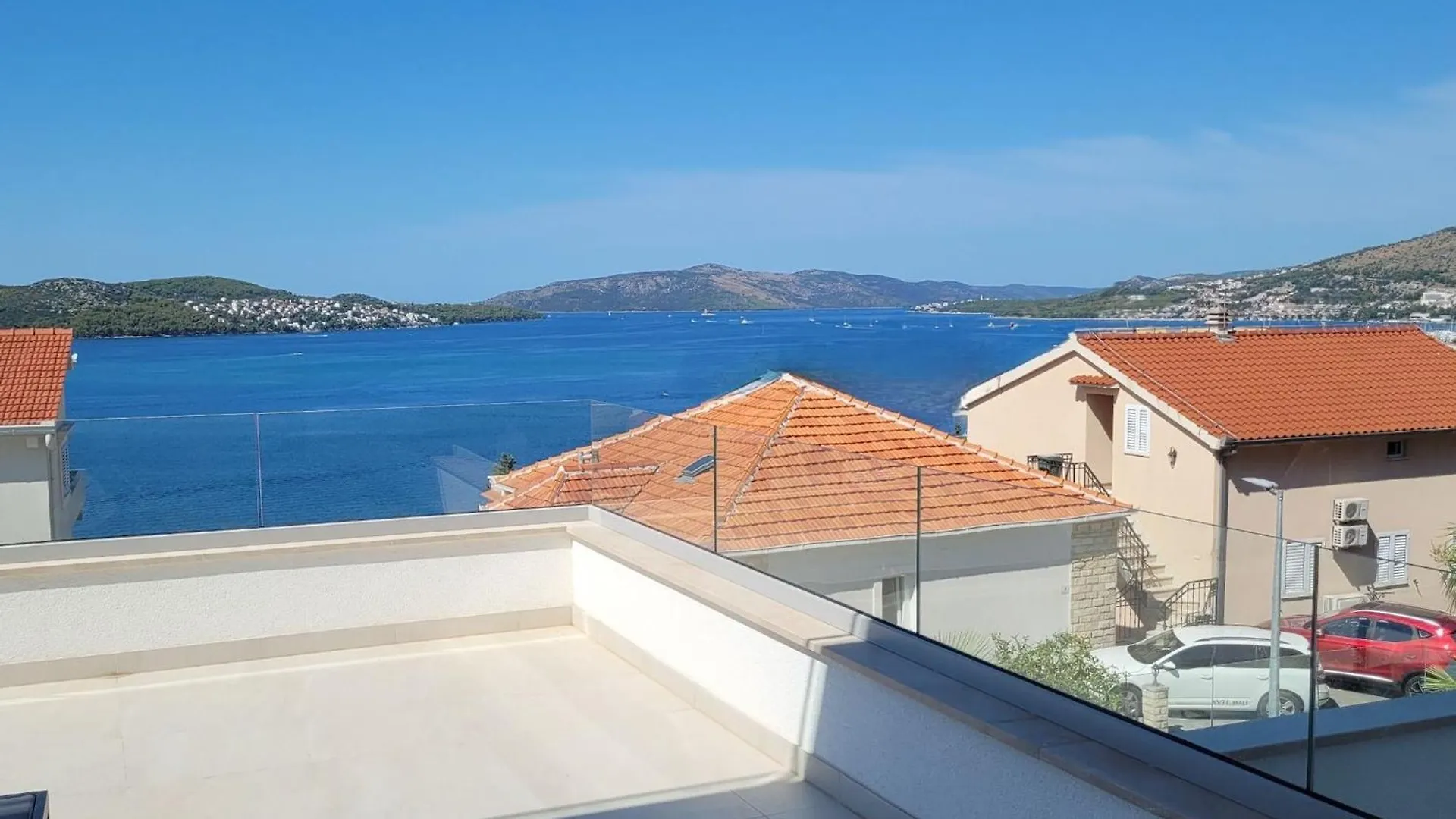 Villa Oasis - Five Bedroom Villa With Private Pool Trogir