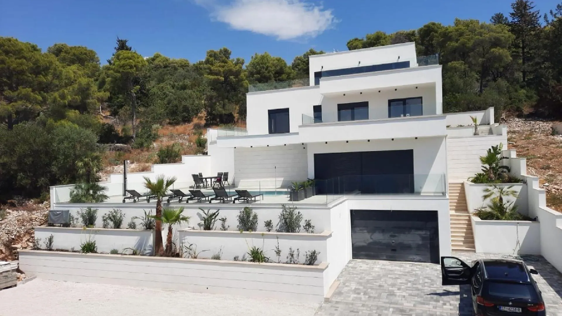 Villa Oasis - Five Bedroom Villa With Private Pool Trogir